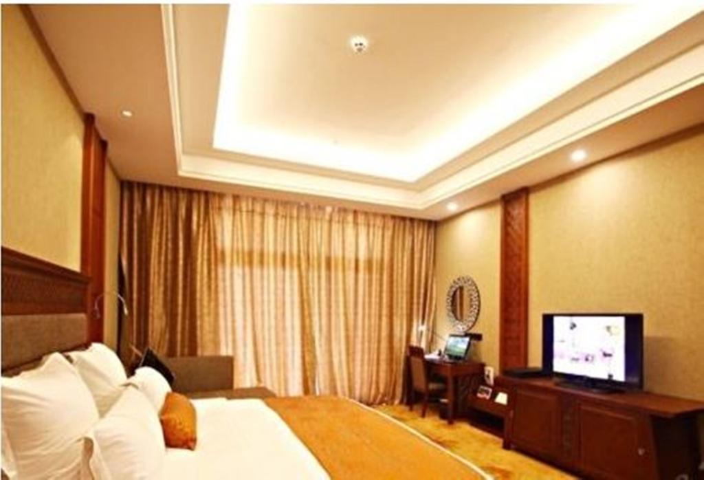 Ramada Plaza Xishuangbanna Hotel Exterior photo
