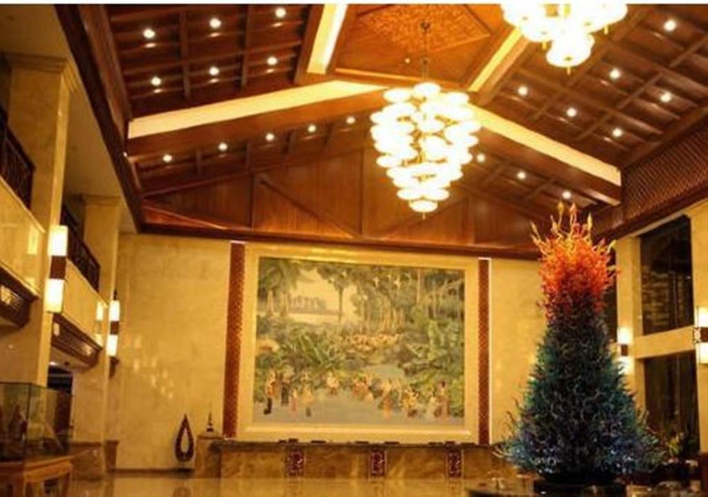 Ramada Plaza Xishuangbanna Hotel Exterior photo