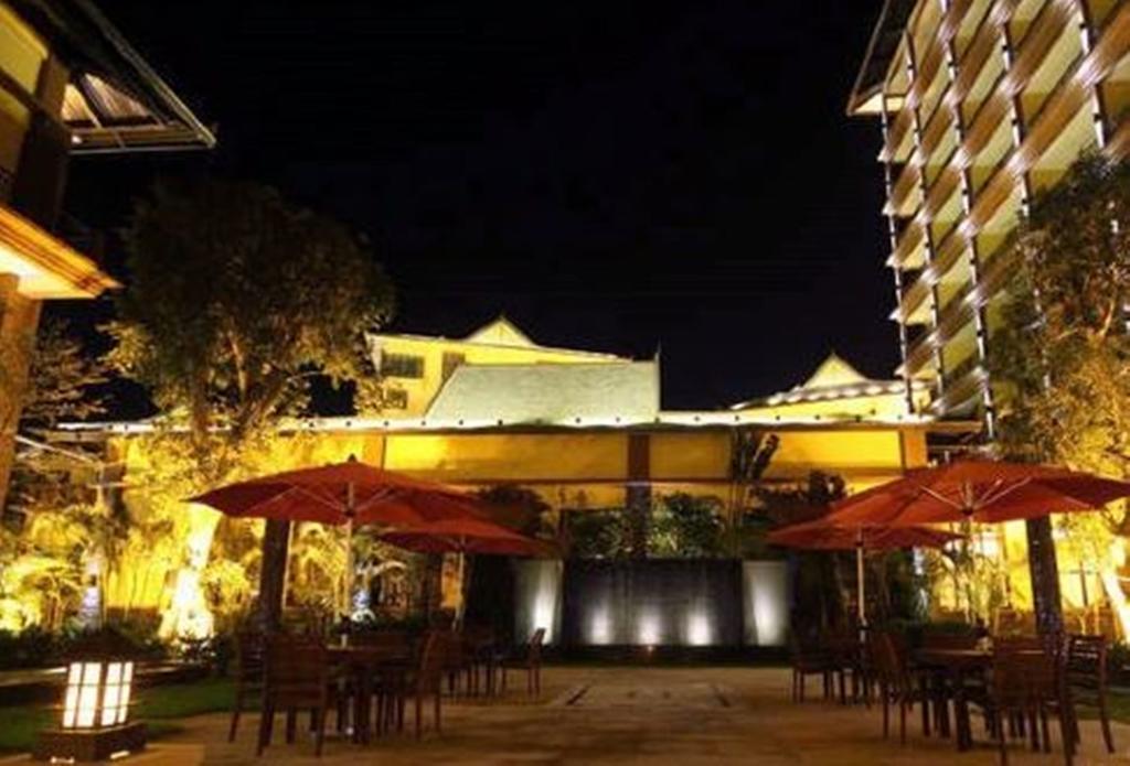 Ramada Plaza Xishuangbanna Hotel Exterior photo